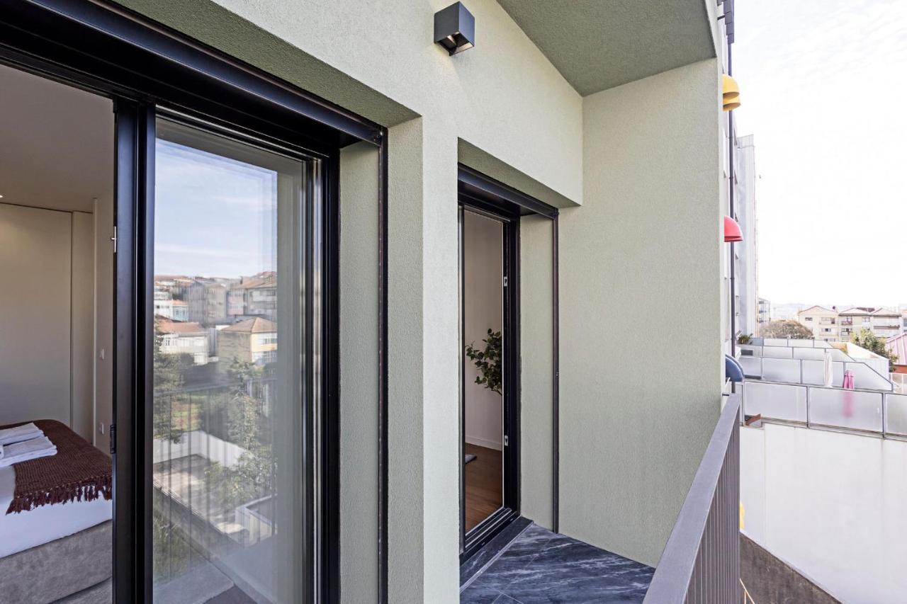 Santos Pousada 1071 By Lovelystay Porto Exterior photo